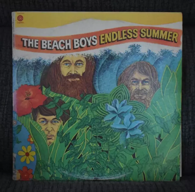 The Beach Boys ENDLESS SUMMER, 1974. Bi-Fold, 2 Vinyl LP's. Poster Included!