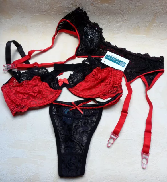 Reggiseno con ferretto, cinture e tanga in set, offerta speciale lingerie! 2