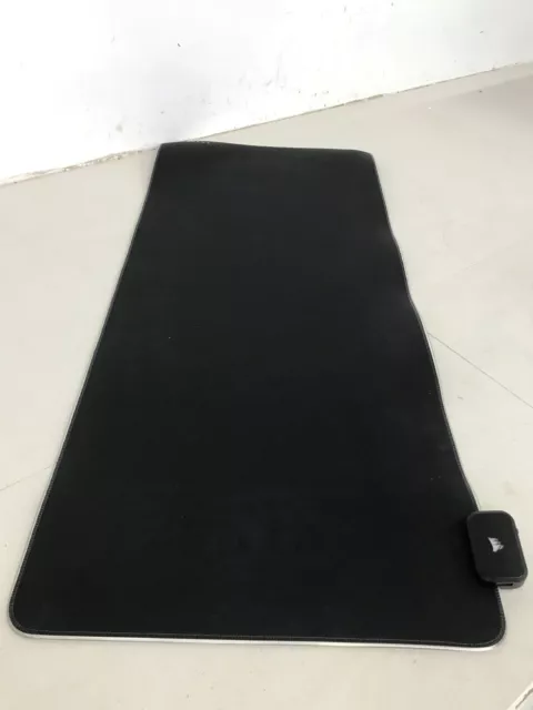 Tapis de souris étendu Corsair MM700 RGB - Noir