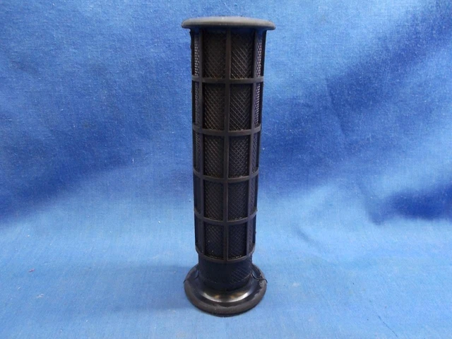 Honda 53165-958-010. OEM Handlebar Grip. Fits Honda ATC/TRX Applications. NP7069