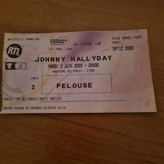 Lot De Photos De Concert Johnny Hallyday - Tirages Amateur + Ticket - Collection