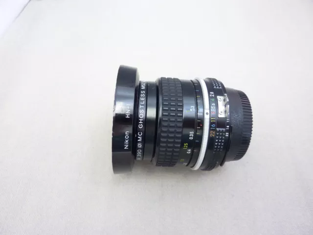 Nikon Nikkor 24mm f2,8 mit Gegenlichtblende HN-1 2