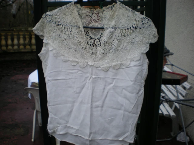 Petit Caraco Vintage Blanc Femme En Coton Avec Dentelle - Sans Manches - Occasion Très Bon état