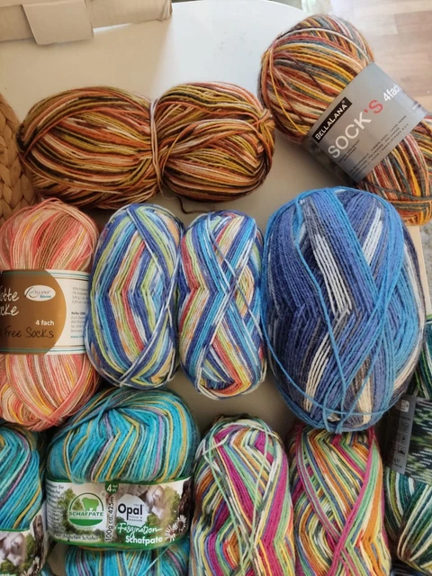 Restepaket Sockenwolle 4f ca 1462g   Mit kompletten Kn und gr Reste 4