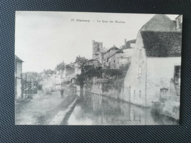 CPA 58 CLAMECY - Le Quai des Moulins