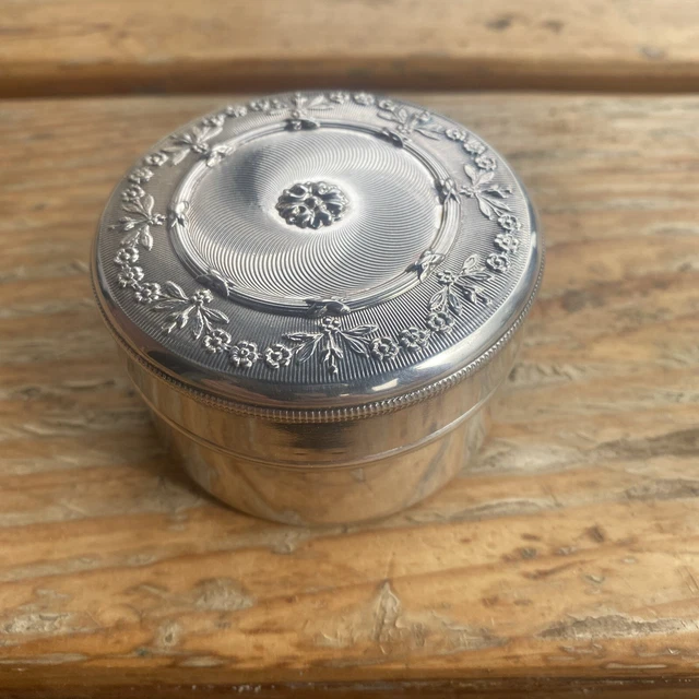 Grande Broche Ronde Argentée Ajourée Vintage - Motif Fleur - Occasion Très Bon état