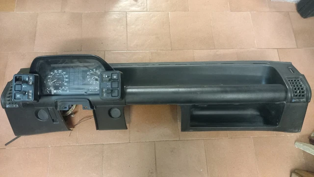 Blue Sea Systems 1011 Dash Socket, 12V, Black One Size - Foto 4