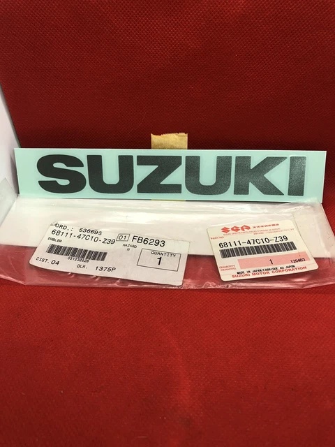 SUZUKI GS850G SHAFT Fuel Tank badge. Genuine new part. 68111