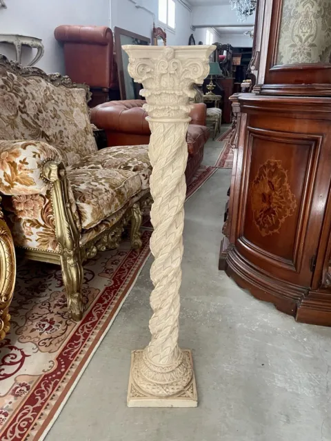 Column With Cap Engraving Powder Of Marble Ornament