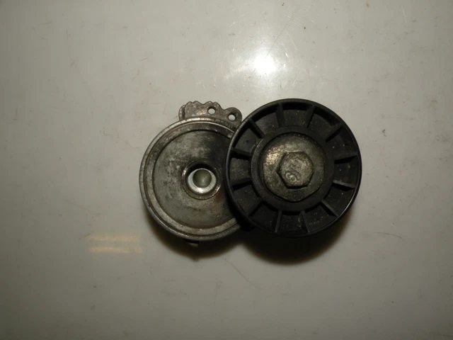 Volvo C30 2007 2.0 D Conduite à Gauche Poulie Tendeur Courroie OEM 530615