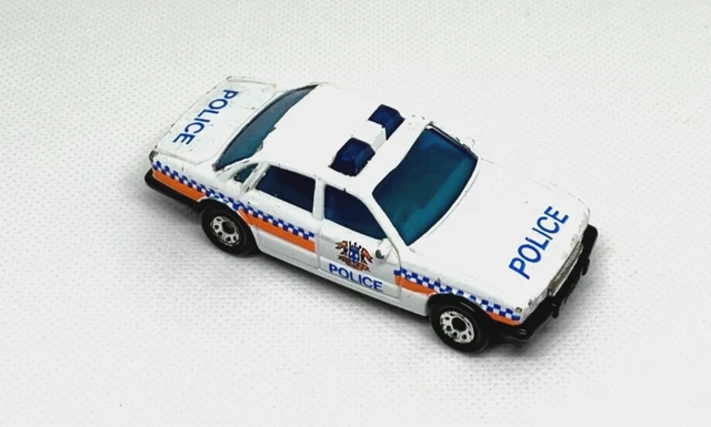 Matchbox Polizei Jaguar XJ6 - 1991