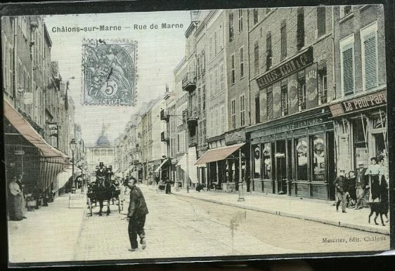 Chalons Sur Marne Cp Canvas Rue De Marne