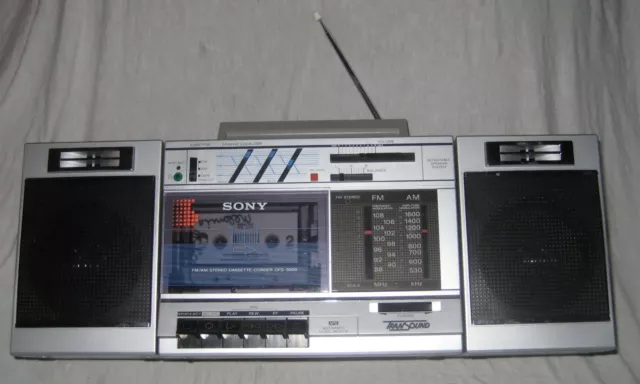 Sony Transound Boombox CFS-3000 FM/AM Cassette Recorder w/Removable Speakers EXC