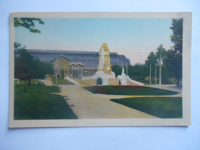 CPA "Besançon les Bains - Monument aux morts et gare Viotte"
