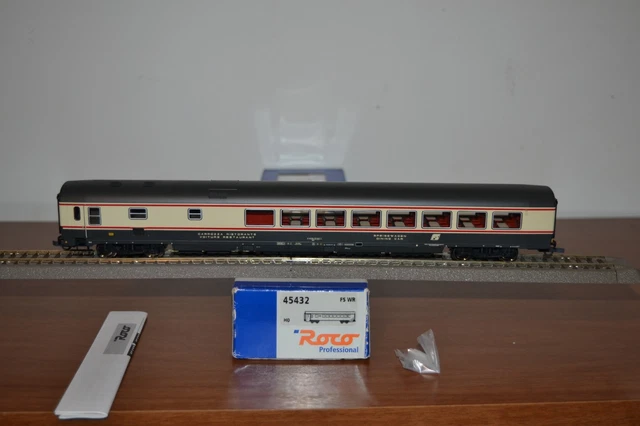Voiture Restaurant Roco GRAN CONFORT BANDIERA FS 45432, HO, 1:87, Neuve