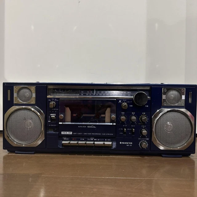 SANYO MR-V8 1980年 SANYO MR-V8 STEREO Cassette Radio 1980 FM