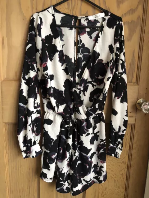 Oh My Love London White & Black Floral Wrap Bust Play suit Size 8 XS