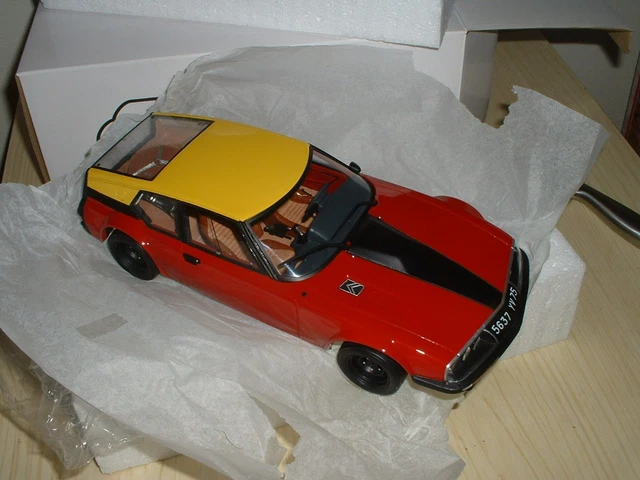 Ecole Rouen Miniature Renault Eve 1981 échelle 1/43 Franstyle - Voiture Collection Neuve Plaque Renault