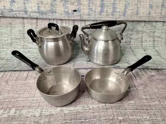 Vintage CREATIVE PLAYTHINGS Aluminum Pots & Pans 6 Piece Set - Made in Italy