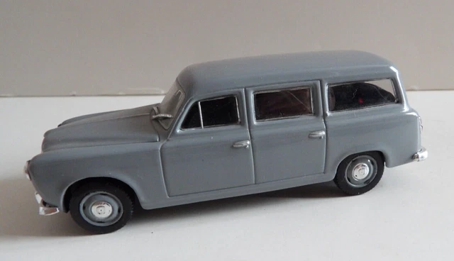 NOREV 1/43 Peugeot 404 Familiale Break N°28 – Plastique, Sans Boîte
