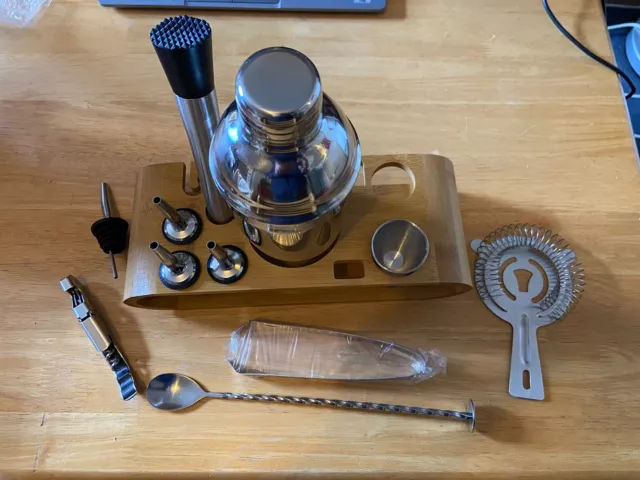 cocktail shaker set with stand