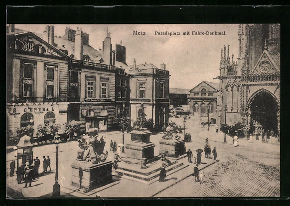 CPA Metz, Place d´Armes avec Monument de Fabert, Paradeplatz avec Fabert-monume