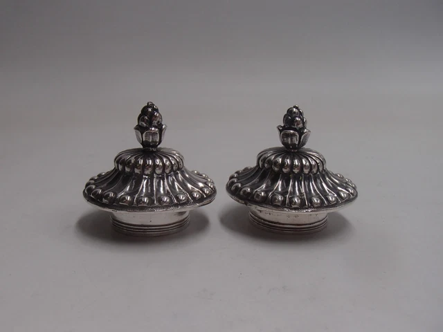Rare Paire De Bouchons De Carafes En Argent Massif Epoque 18 Eme Paris 1774