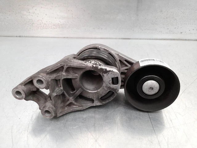 045903315A galet tendeur pour VOLKSWAGEN POLO 1.4 TDI 2001 2520568