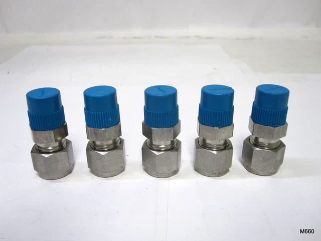 5-QTY 3/8 Tube OD x 1/4 MNPT 316ss Male Compression Fitting Swagelok  SS-600-1-4