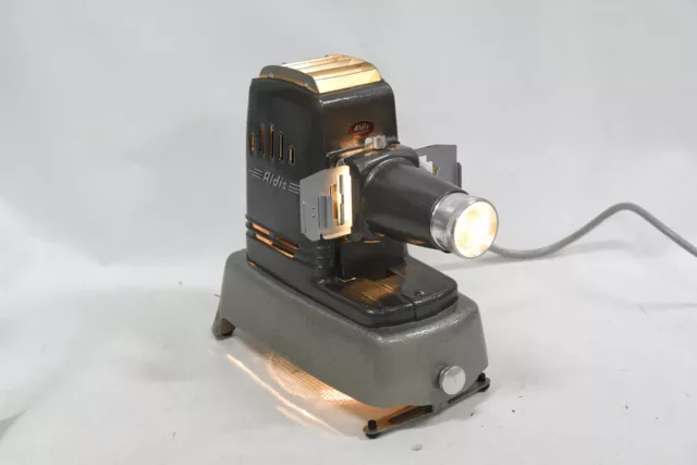 ALDIS Single Slide 35mm Film Projector - Model: III - Vintage 1950's / 1960's (b
