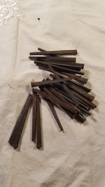 Vintage (25) Square Cut 2 1/2” Straight Nails w/ Square Heads Unused