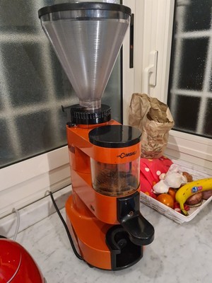MOULIN À CAFÉ pour bars moulins à café LA CIMBALI MD5 moulin à café vintage 220 volts