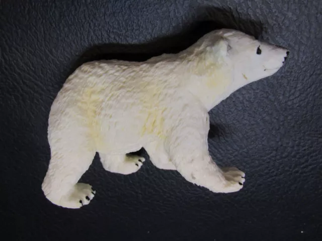 Very Nice Vintage 2008 Safari White Polar Bear Cub 3" Long Plastic Model 1010