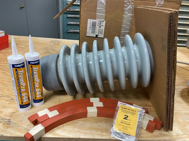 👀 NEW LAPP 8 TIER HIGH VOLTAGE PORCELAIN INSULATOR 20" x 9" 12409211 / J-21022