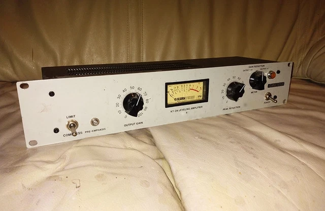 DTM・DAW KLARK TEKNIK KT-2A Klark Teknik KT-2A 2AKT Single-Channel Leveling Amplifier