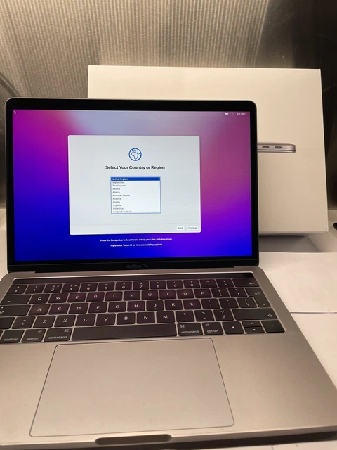 Apple MacBook Pro 13.3" With Touchbar, 1TB SSD 16GB RAM 3.3 GHz Core i7 (2016)