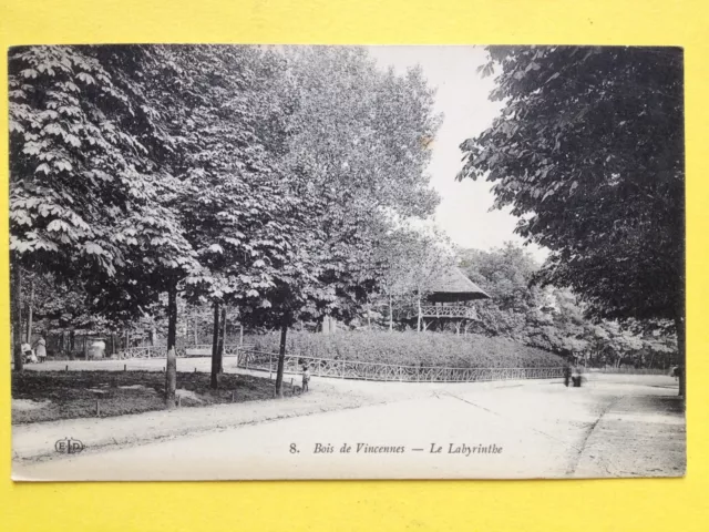 cpa PARIS BOIS de VINCENNES Le LABYRINTHE Ã Miss JOSEPH d'Orleans