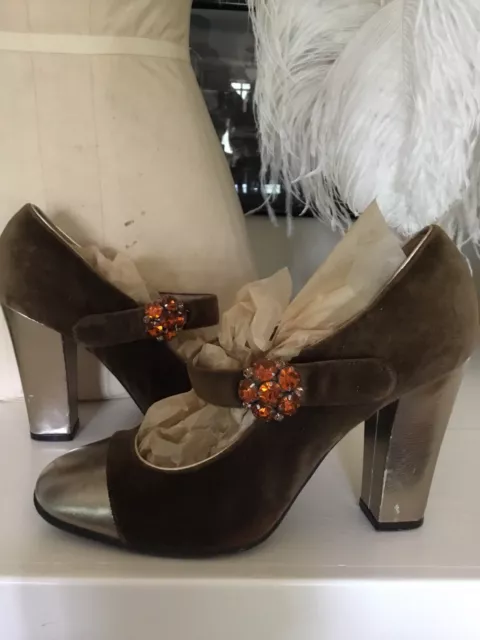 MARC BY MARC JACOBS Brown Velvet Bronze Lame’ Toes Heels Amber Jewel Closure!!!!