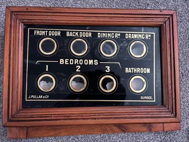 Dundee - Butlers servants bell wooden box 8 windows with internal mechanisms