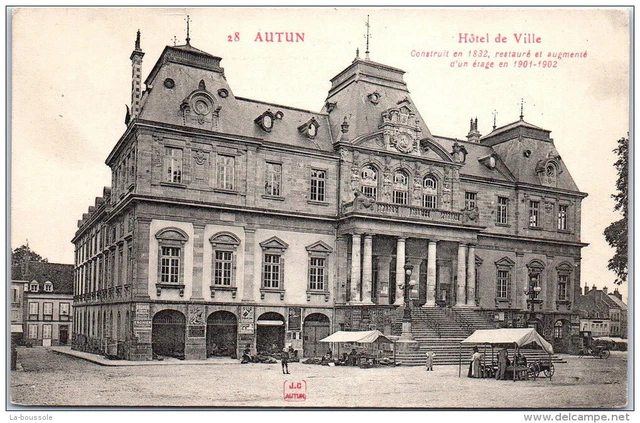 71 AUTUN - l'hotel de ville -