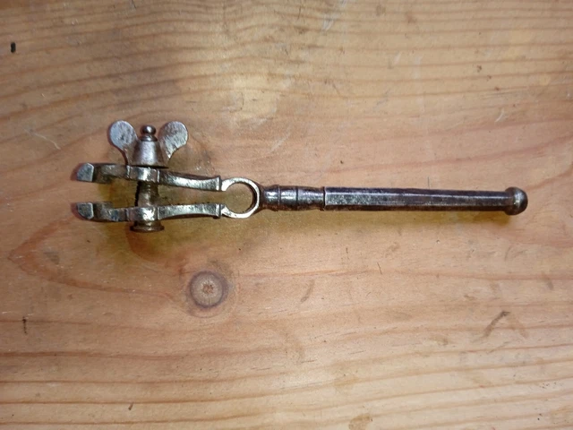 Étau a main ancien - Bricolage