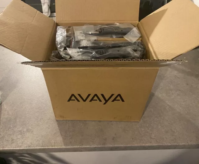 Brand New Avaya IP Office 3 PACK  9504 Telephone Handset (3x handsets)