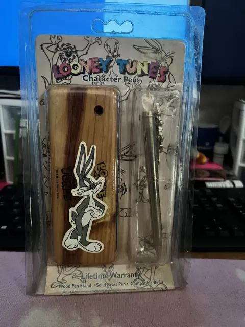 Looney Tunes RARE Vintage 1995 Bugs Bunny  Solid Brass Collector's Pen