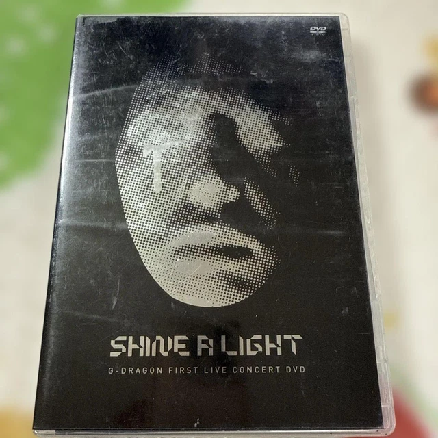 G-DRAGON FIRST LIVE CONCERT SHINE A LIGHT JAPAN DVD + Booklet +
