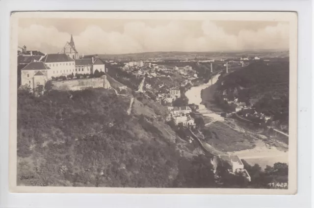 AK Znojmo, Znaim, Gesamtansicht mit Fluss, 1930