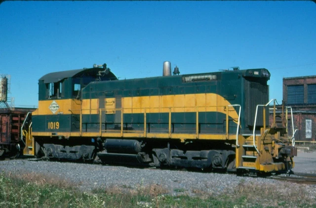 N&SS 1019 SW-1001, Cleveland, OH, 09/05; Kodachrome Original