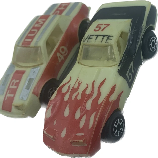MATCHBOX GLO RACERS Flamin Vette And Quicksilver Glow In The Dark 1982 ...