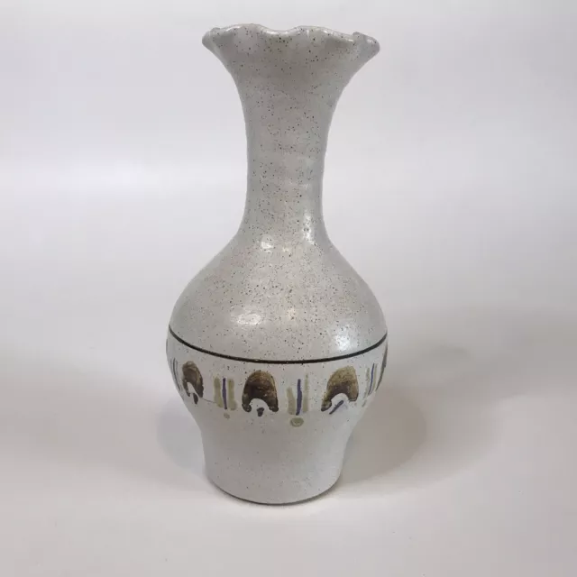 VINTAGE Muckross House Killarney Pottery White Speckled Glaze Vase Ireland