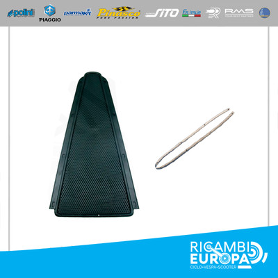 Cif 7429-KT TAPPETINO CENTRALE NERO COMPLETO CIF TIPO ORIGINALE VESPA SUPER 