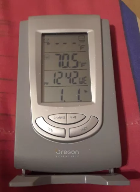 Best Buy: Oregon Scientific Wireless Weather Station with Digital Clock  RAR381